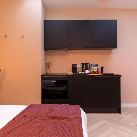 Ben's Boutique Apartment *