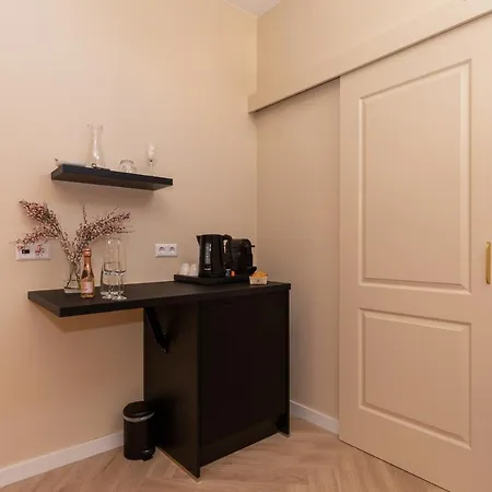 Ben's Boutique Apartment